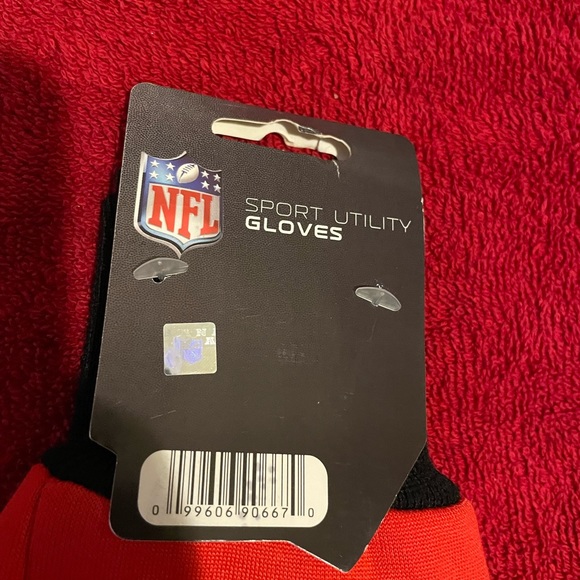 Forever Collectibles NFL Kansas City Chiefs Sport Utility Gloves - Picture 2 of 4